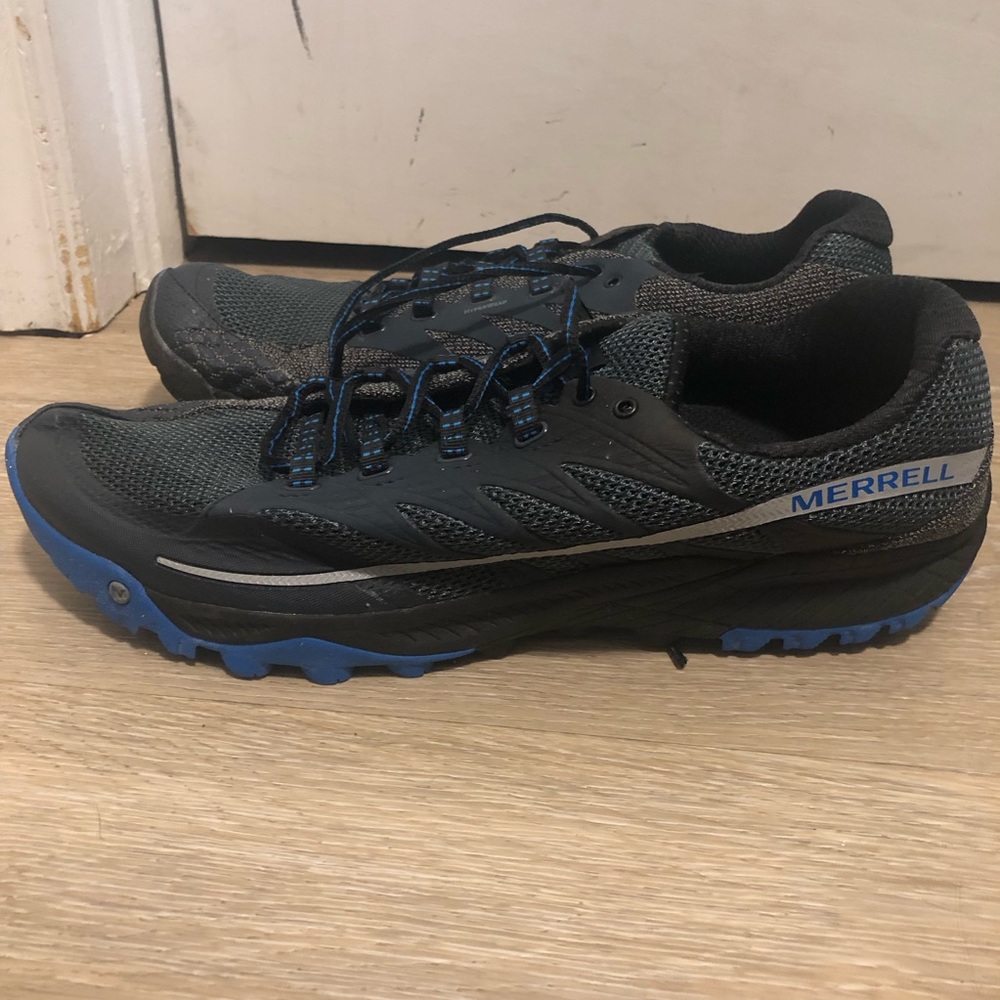 Merrell mens sneakers size 11.5